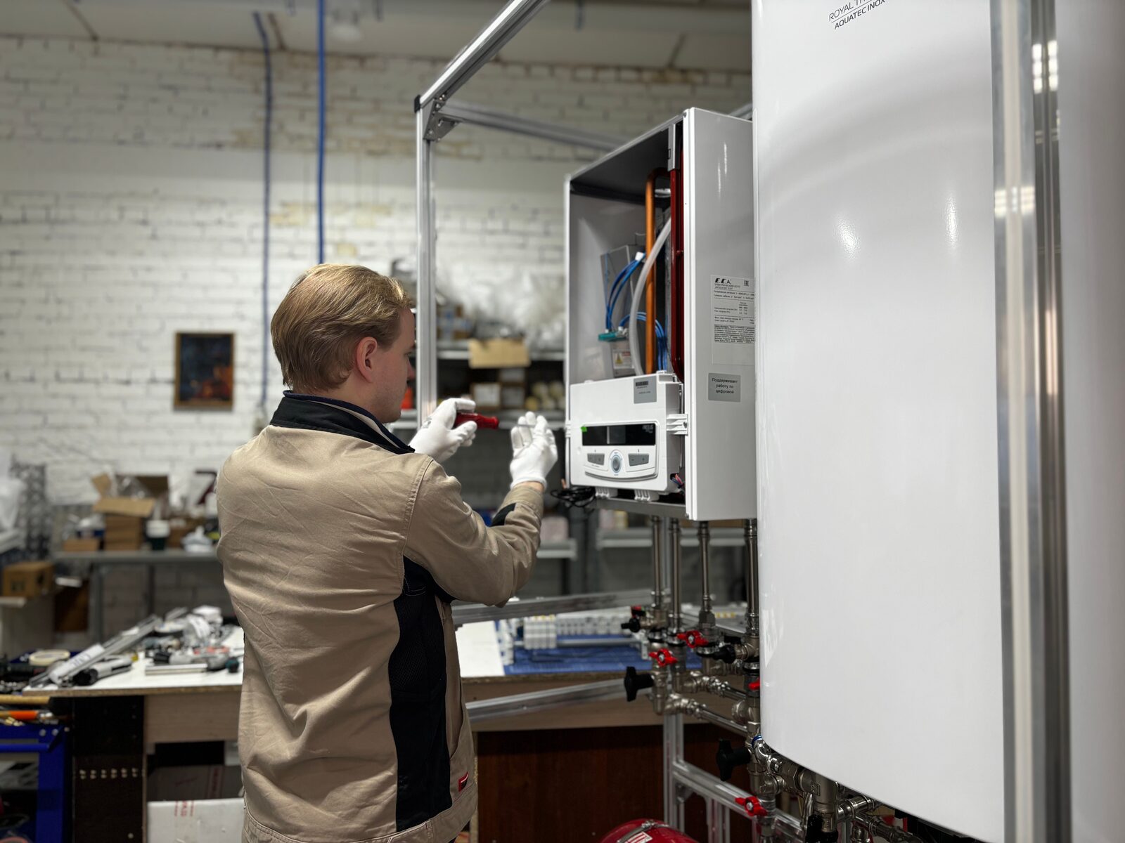Cv-ketel wordt nagekeken